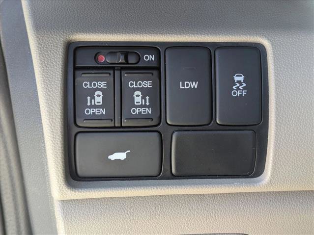 Used 2017 Honda Odyssey EX-L image 12