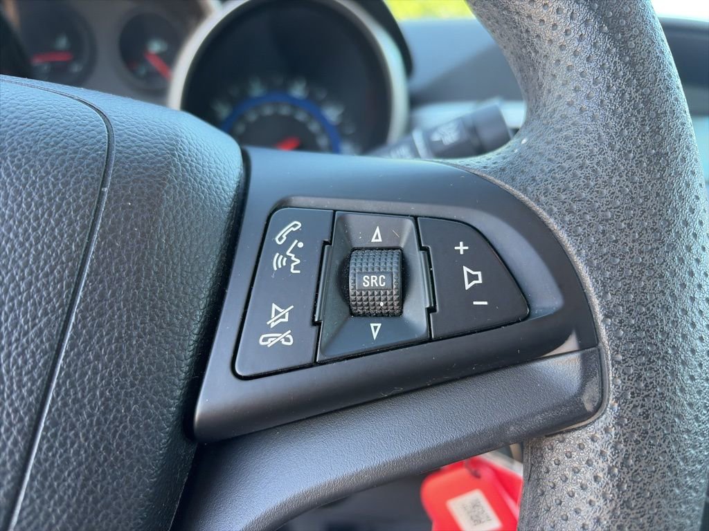 Used 2016 Chevrolet Cruze LS FWD image 8