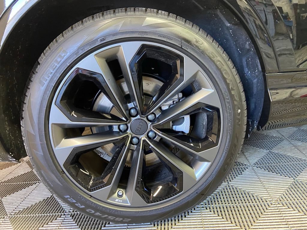 New 2026 Audi Q7 3.0T Prestige AWD/4WD image 9