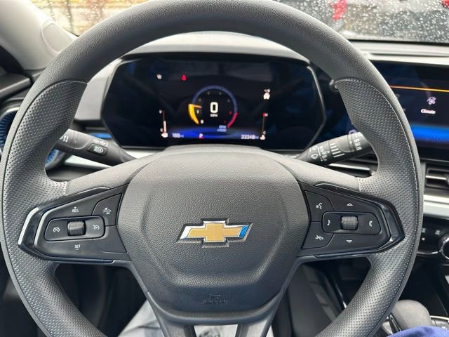 Used 2025 Chevrolet Trax LT FWD image 24