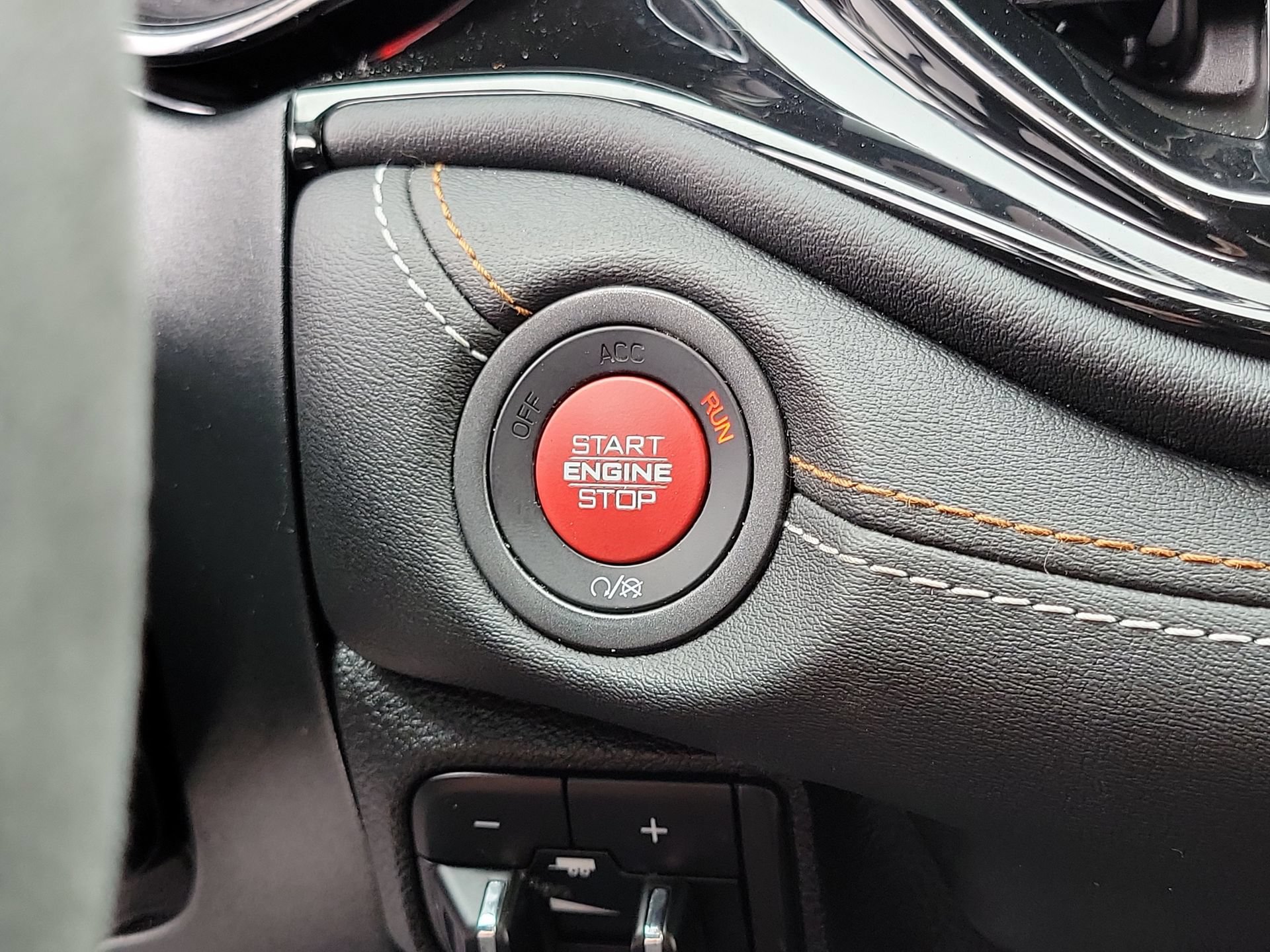 Used 2025 Dodge Durango SRT Hellcat AWD/4WD image 12