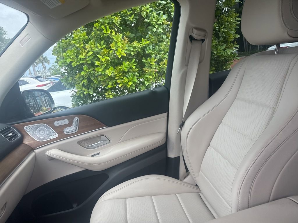 Used 2023 Mercedes-Benz GLE 350 4MATIC image 4