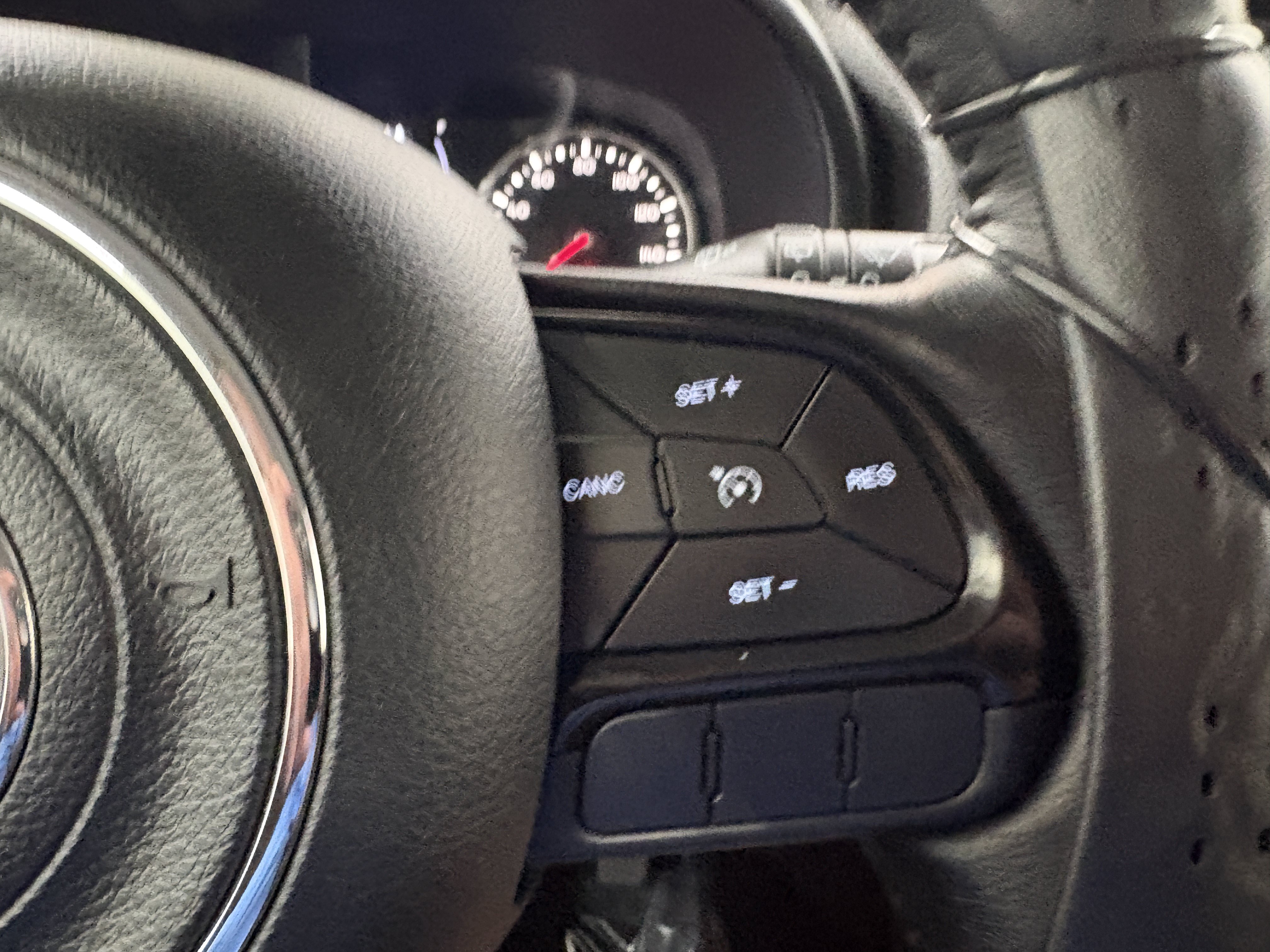 Used 2019 Jeep Renegade Altitude w/ Quick Order Package 2XM FWD image 28