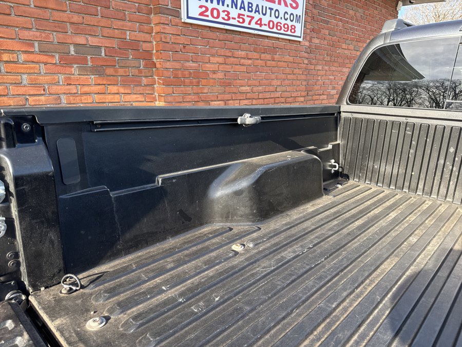 Used 2022 Toyota Tacoma TRD Off-Road image 12