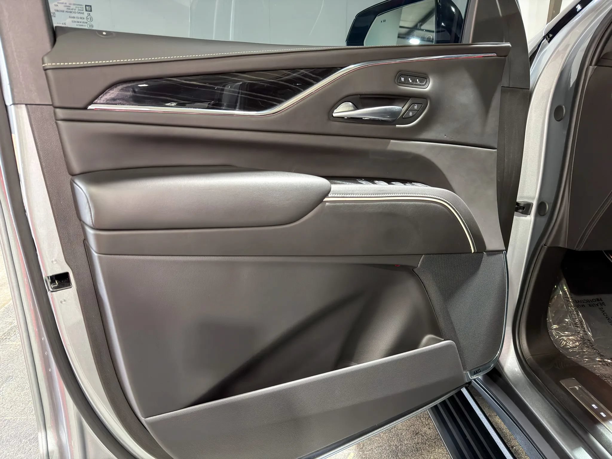 Used 2024 Cadillac Escalade V AWD/4WD image 21