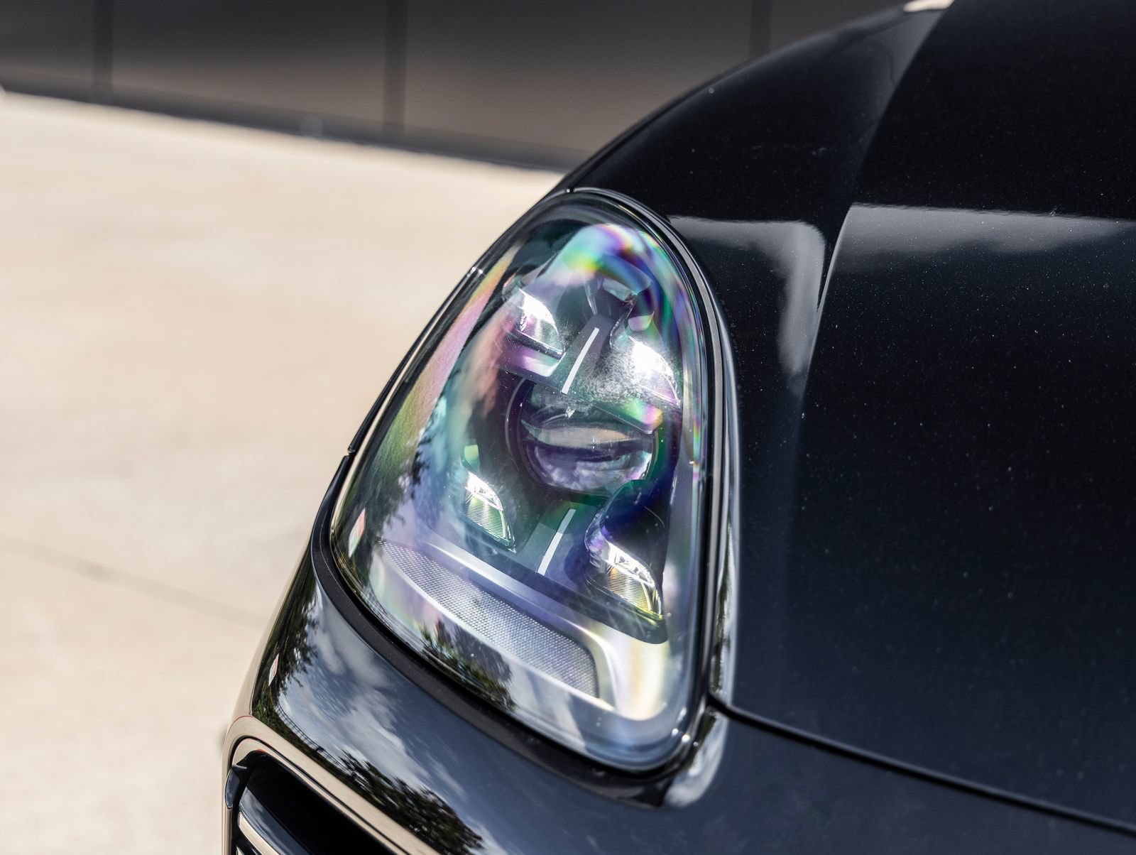 Certified 2021 Porsche Cayenne Turbo S AWD/4WD image 18