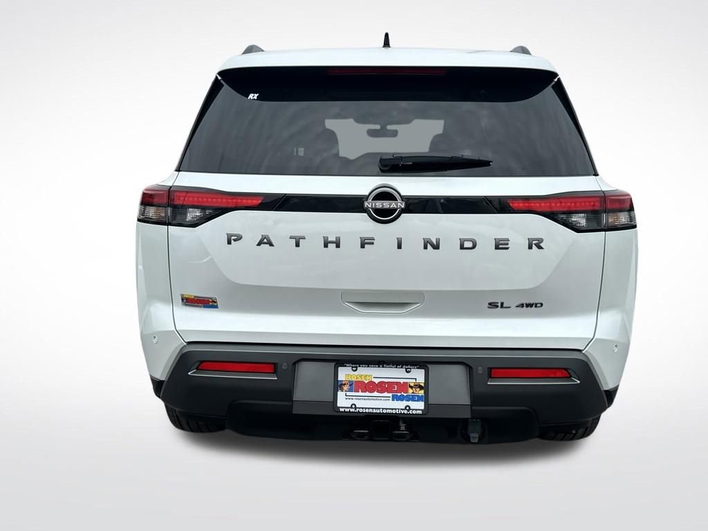 New 2026 Nissan Pathfinder SL image 3