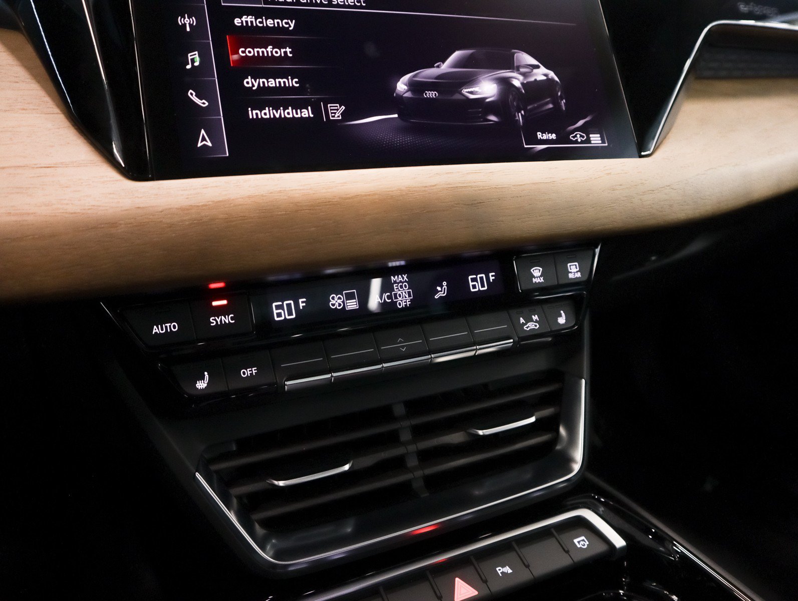Used 2023 Audi e-tron GT Premium Plus AWD/4WD image 25