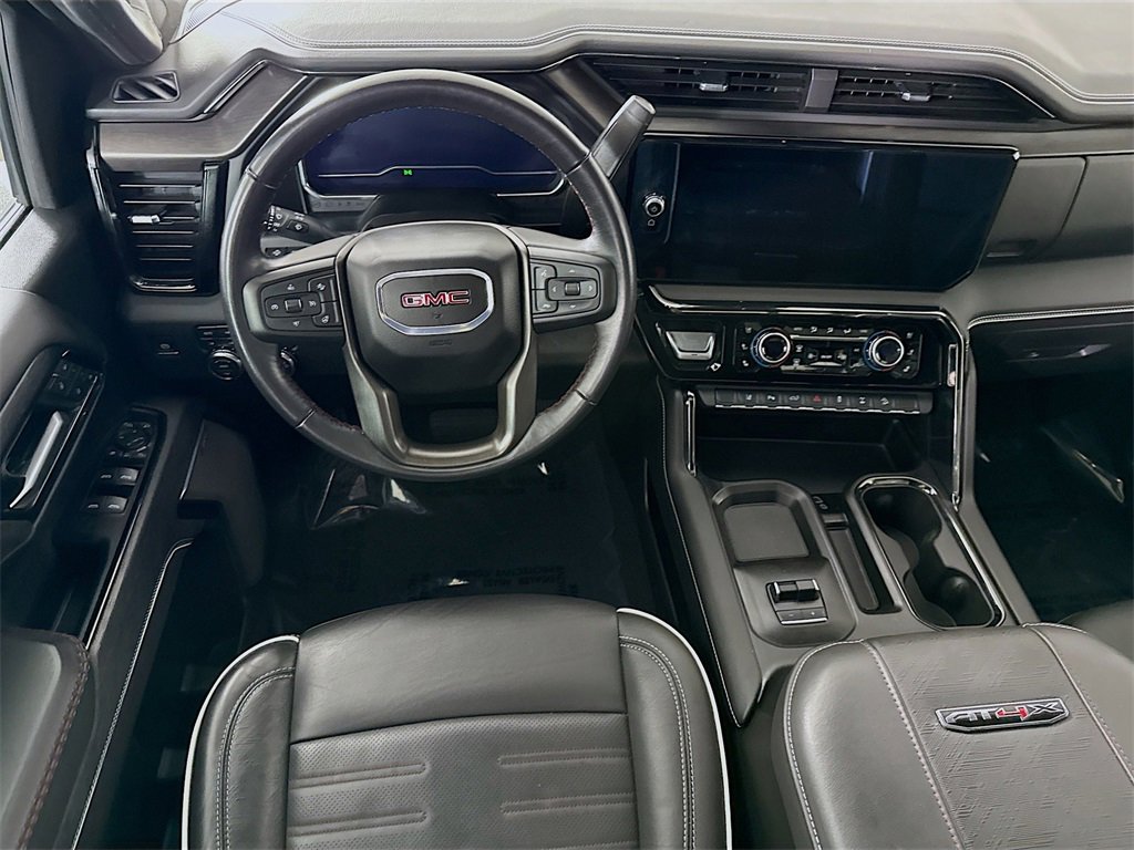 Used 2024 GMC Sierra 2500 AT4X image 3