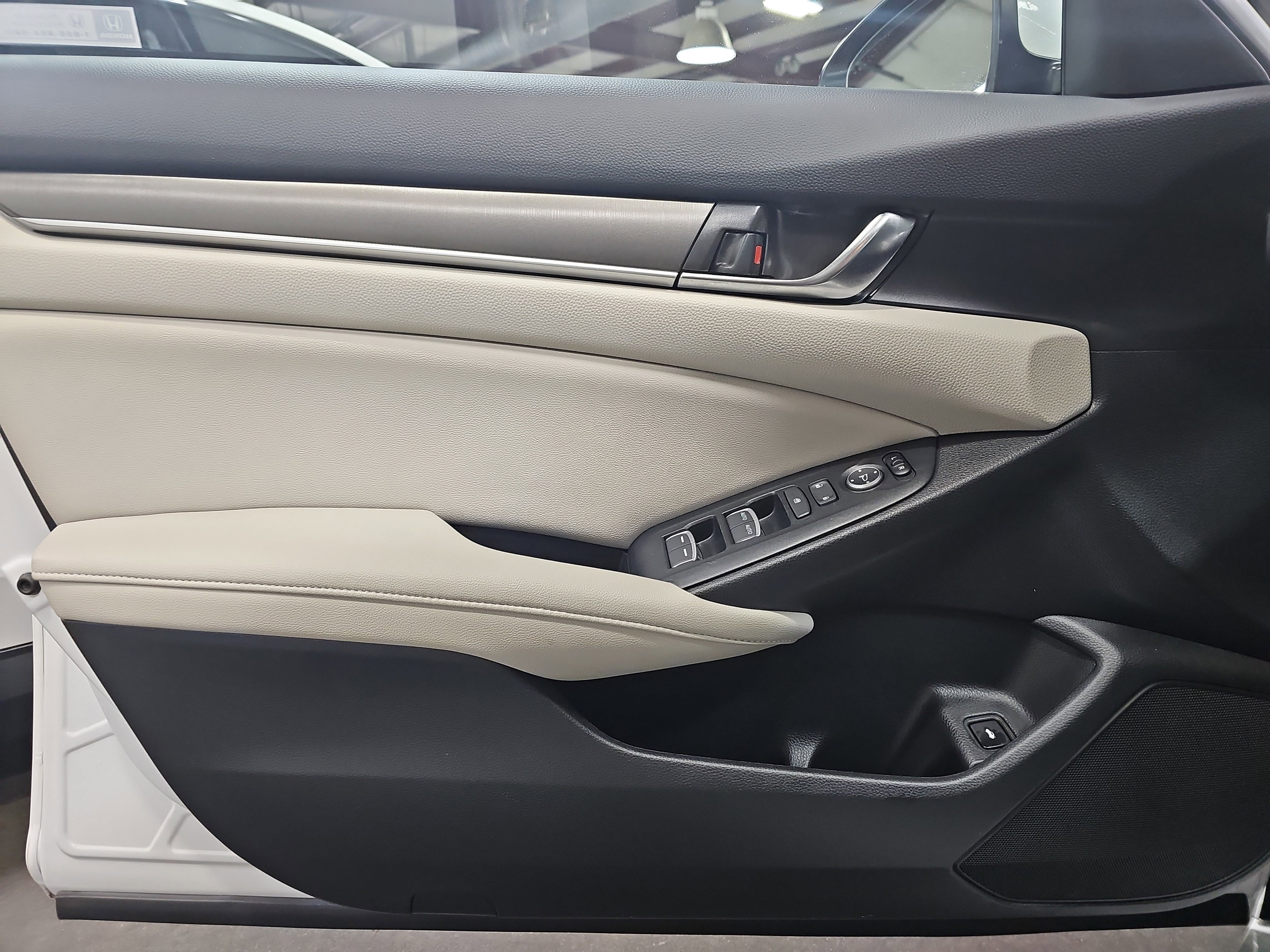 Used 2020 Honda Accord LX image 26