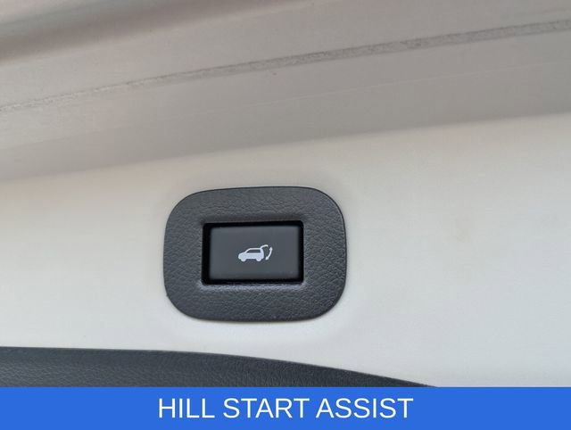 Used 2019 Nissan Rogue SV image 14