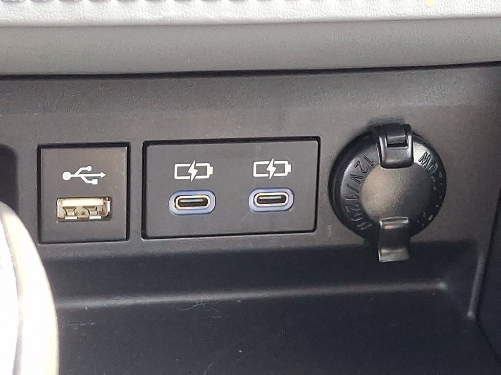 Certified 2022 Toyota Highlander Limited AWD/4WD image 35