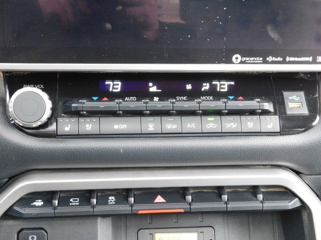 Used 2024 Toyota Tundra Limited image 22