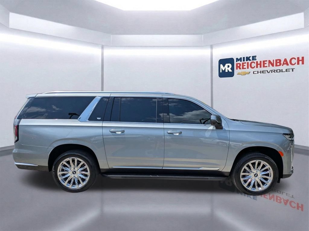 Used 2024 Cadillac Escalade ESV Premium Luxury w/ Performance Package AWD/4WD video 3