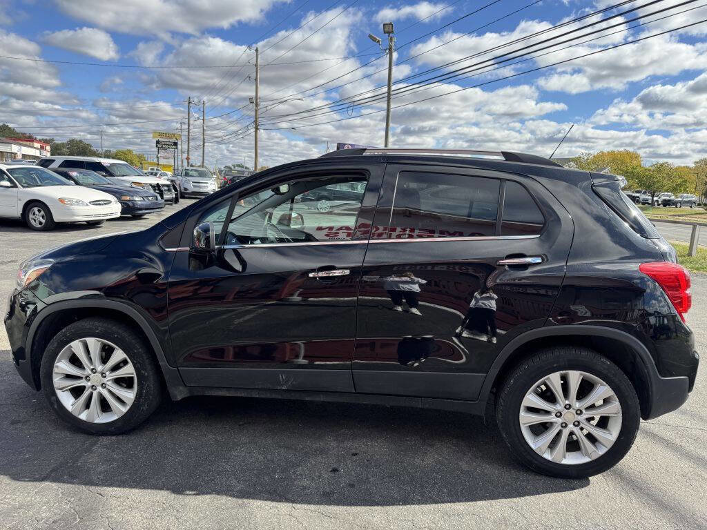 Used 2017 Chevrolet Trax Premier w/ Driver Confidence II Package image 3