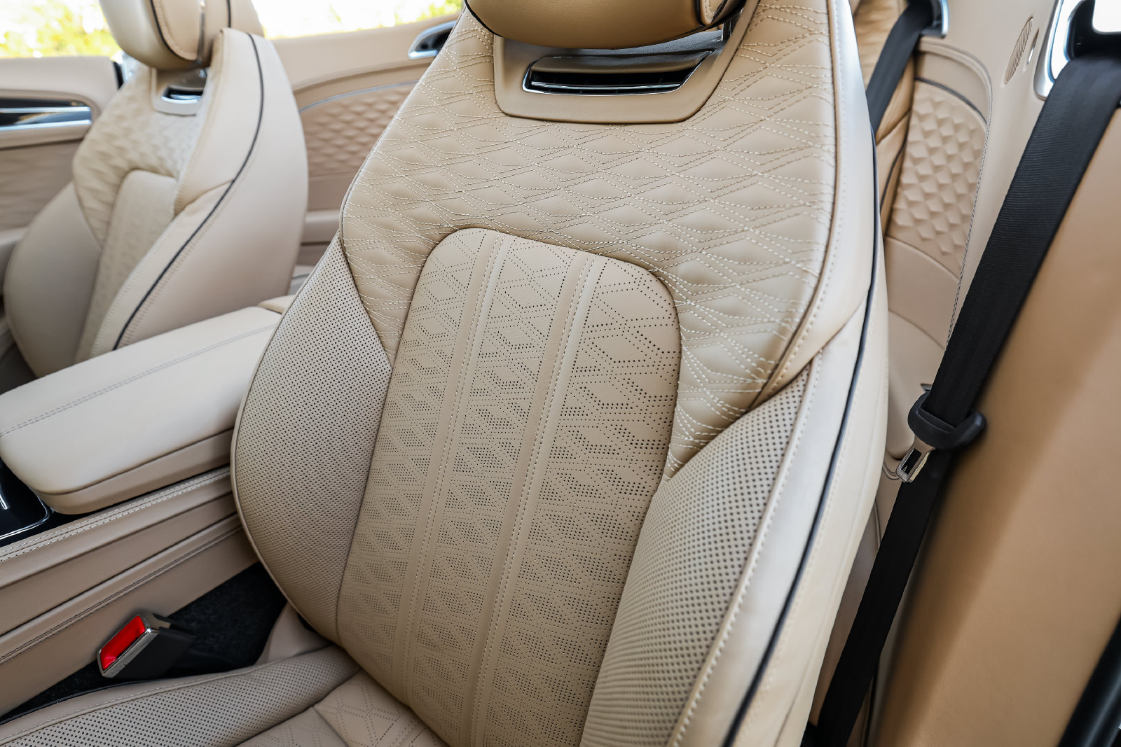 Certified 2025 Bentley Continental GT Speed AWD/4WD image 28