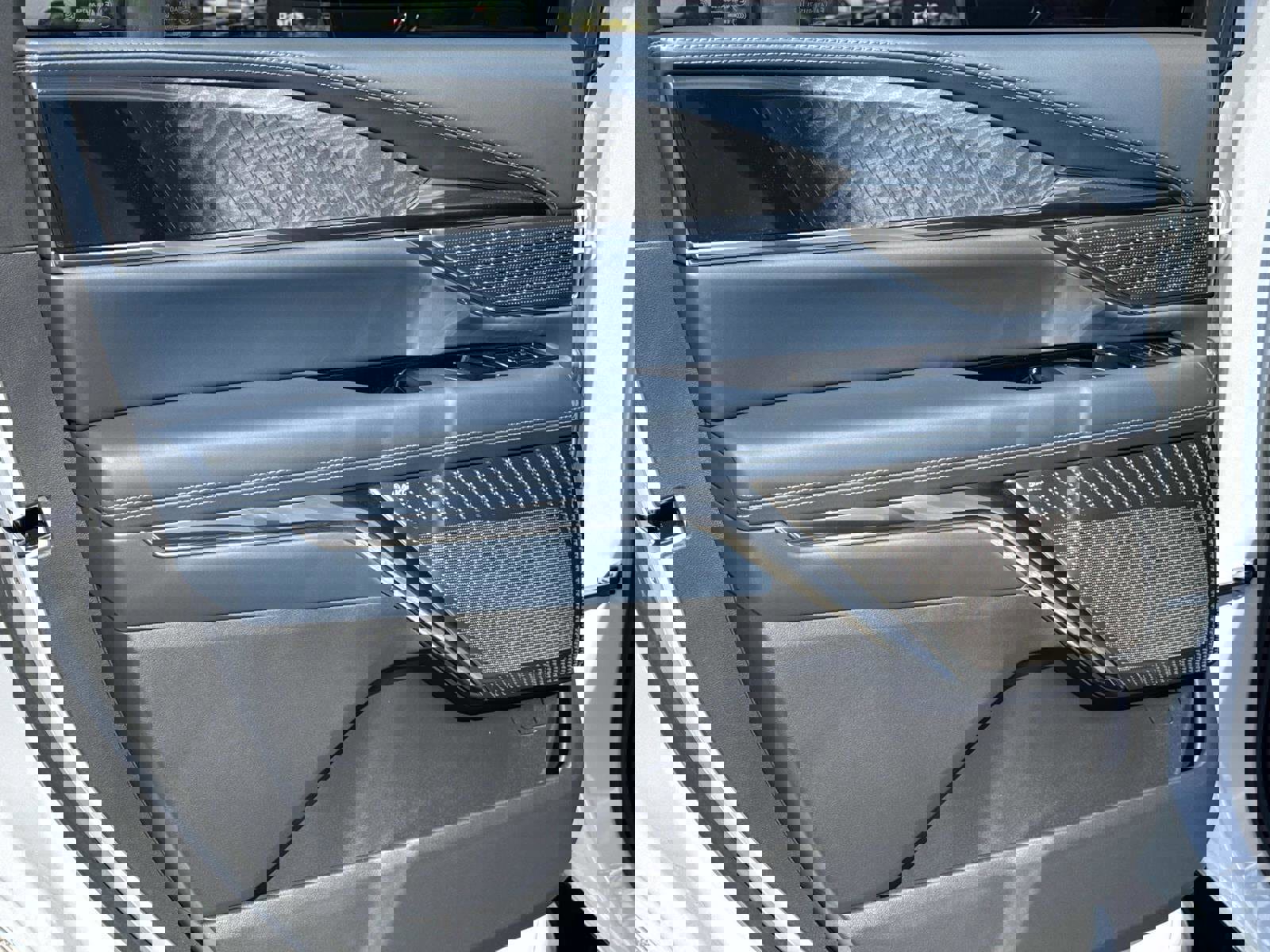 New 2026 Cadillac Escalade IQL Luxury image 12