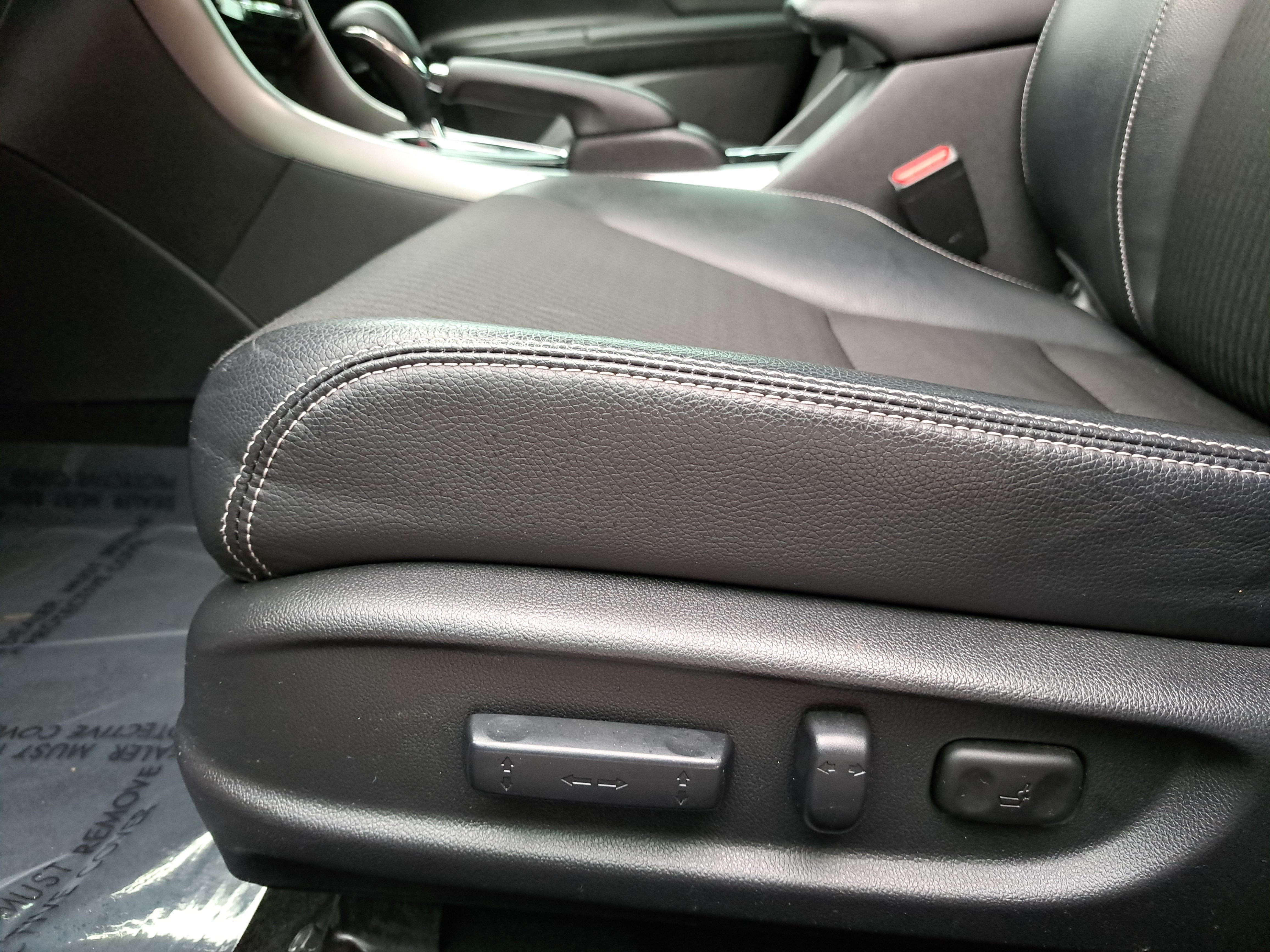 Used 2017 Honda Accord Sport image 28