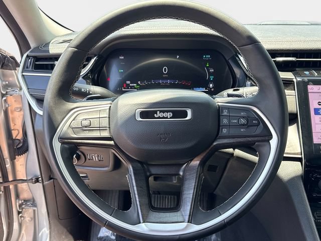 Used 2023 Jeep Grand Cherokee 4WD 4xe image 28
