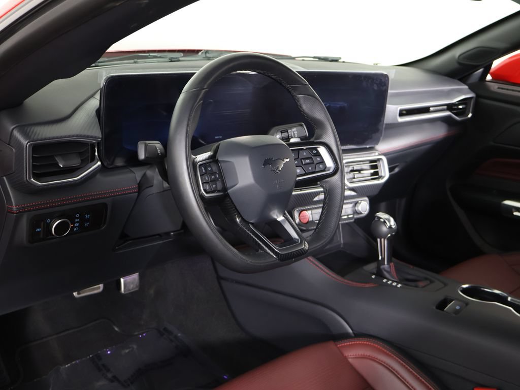 Used 2025 Ford Mustang GT Premium RWD image 26