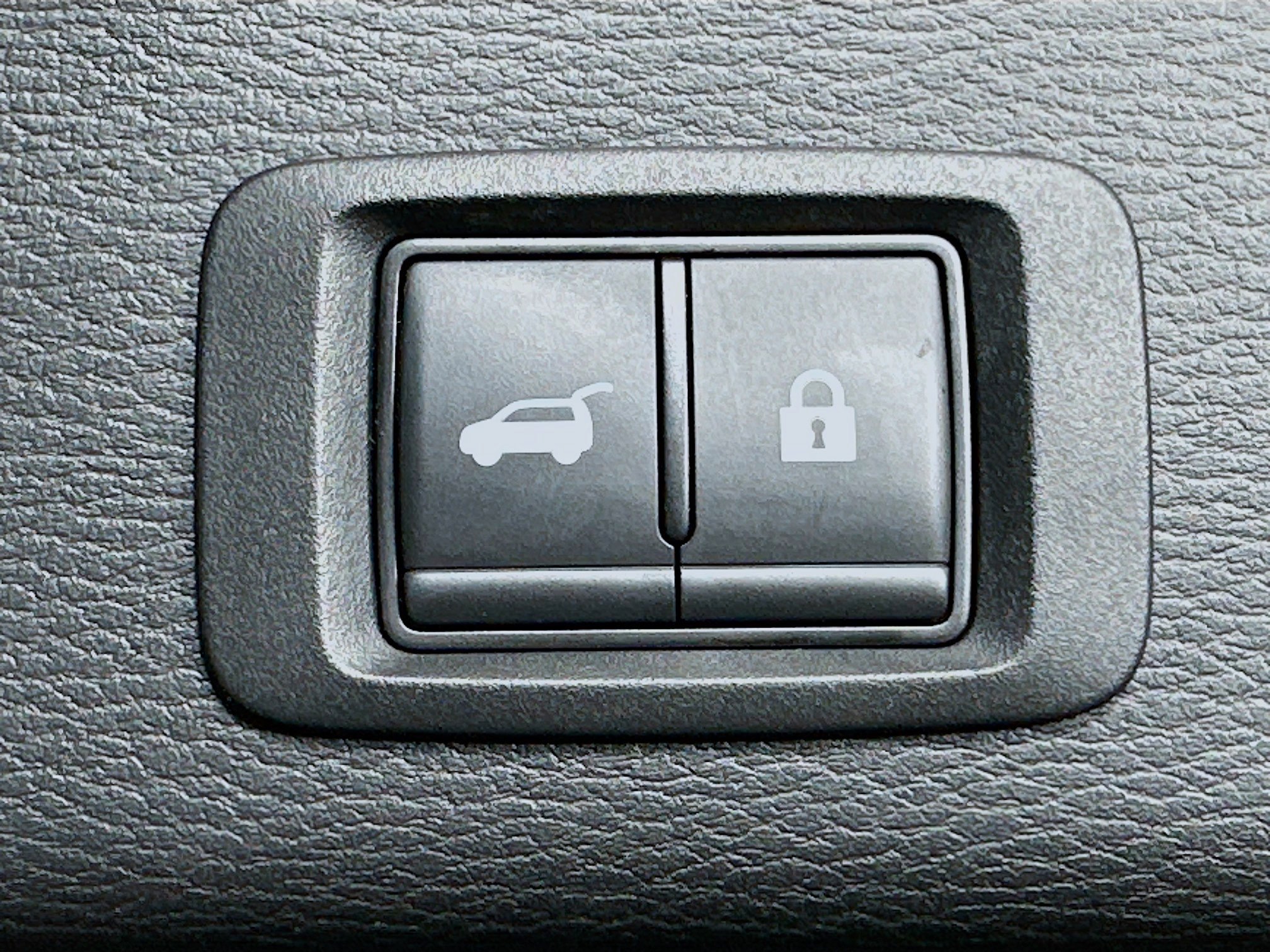 Used 2024 Mitsubishi Outlander SE image 32