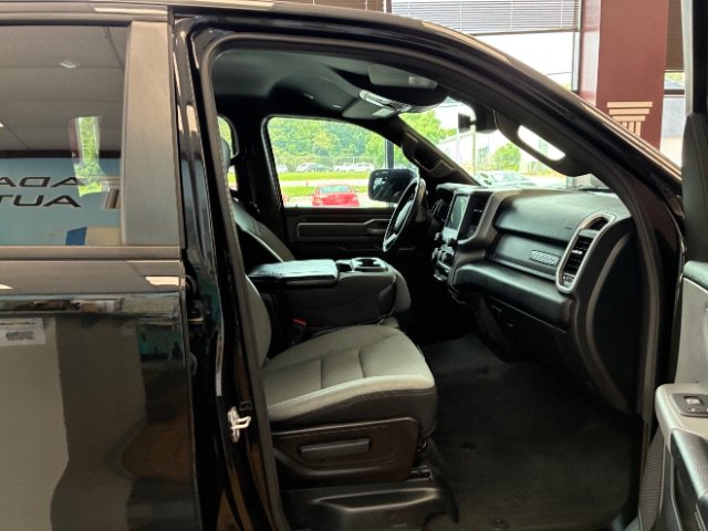 Used 2023 RAM 1500 Big Horn AWD/4WD image 28