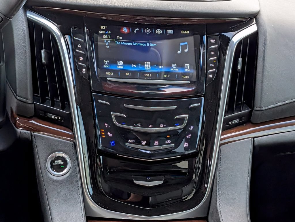Used 2019 Cadillac Escalade ESV Premium Luxury w/ Escalade Sport Edition AWD/4WD image 16