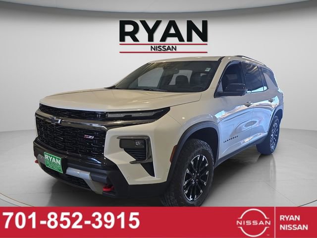 Used 2024 Chevrolet Traverse Z71 w/ Enhanced Driving Package image 13