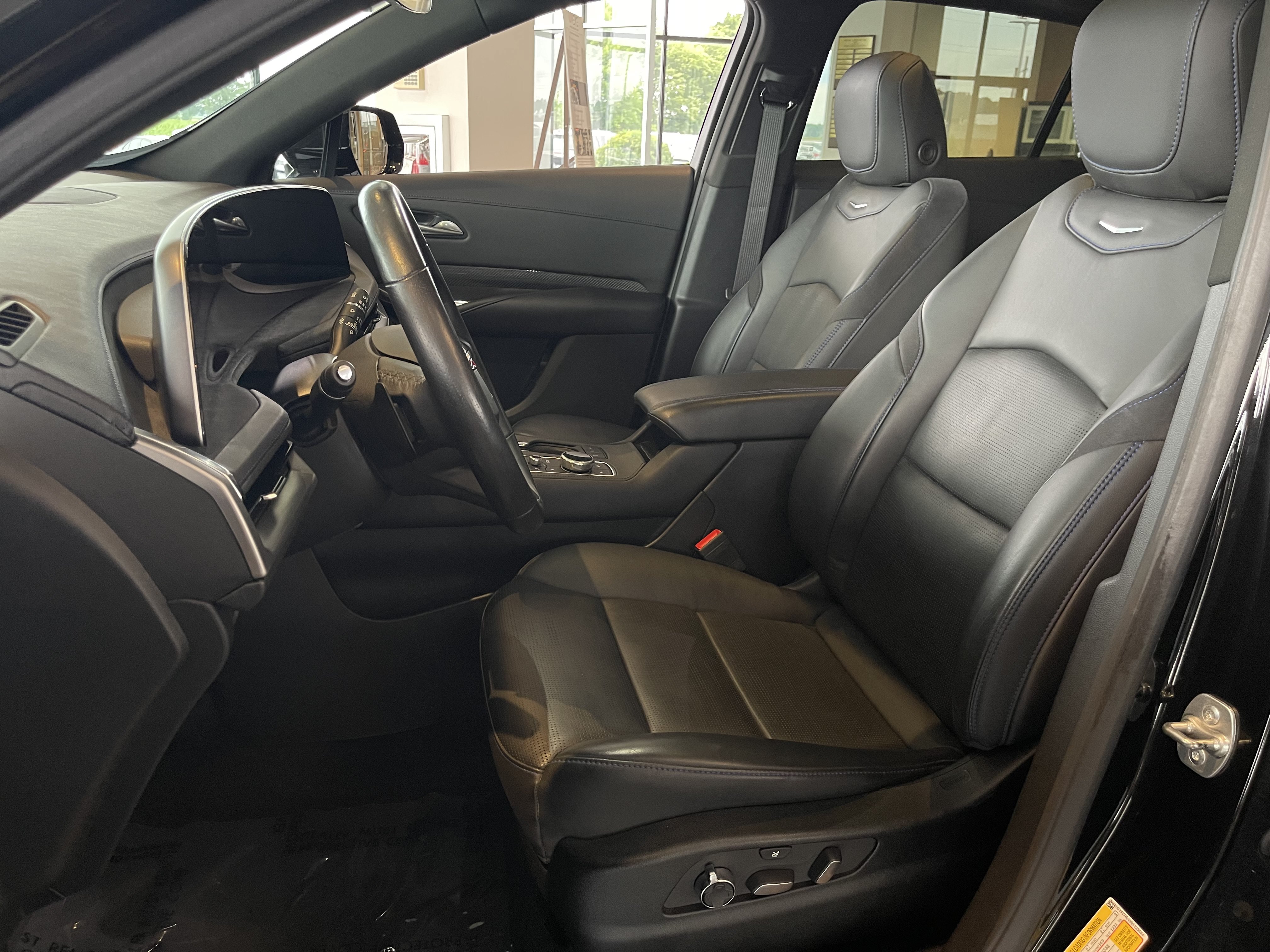 Certified 2024 Cadillac XT4 Sport AWD/4WD image 17