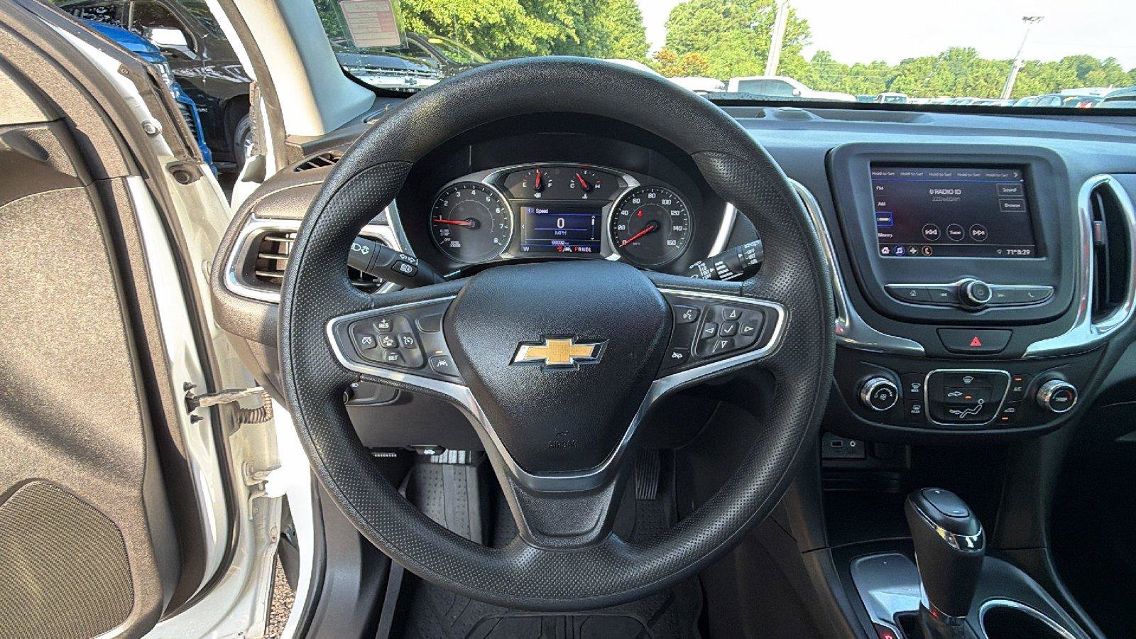 Used 2020 Chevrolet Equinox LT FWD image 25