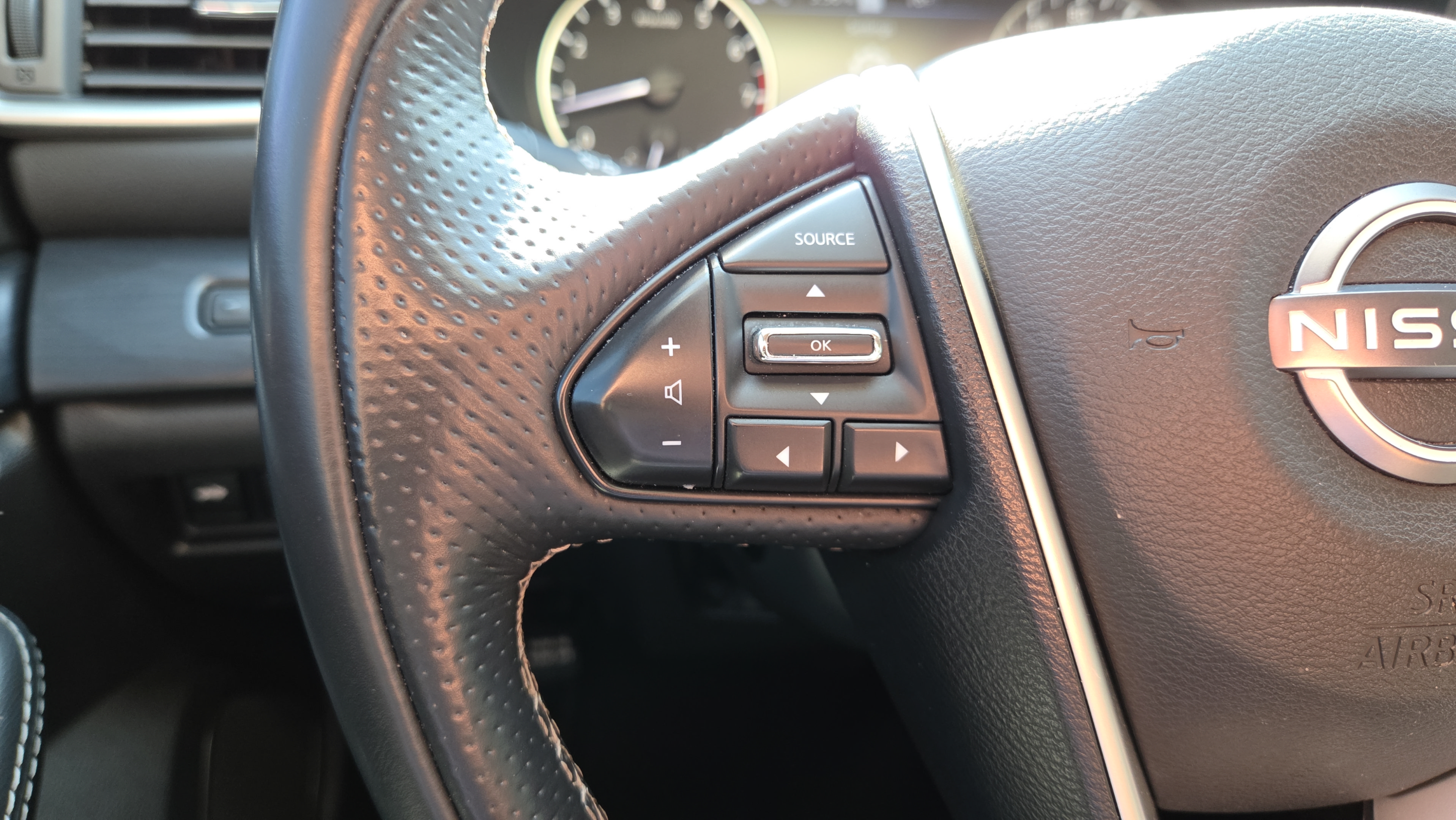 Used 2023 Nissan Maxima Platinum w/ Sport Mat Group FWD image 30