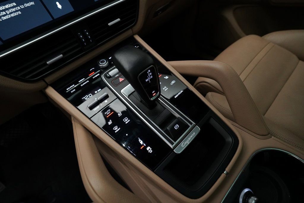 Used 2019 Porsche Cayenne E-Hybrid image 25