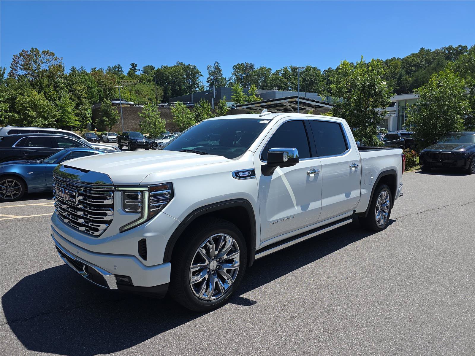 Used 2024 GMC Sierra 1500 Denali AWD/4WD image 7