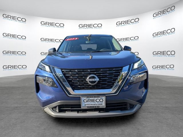 Used 2023 Nissan Rogue S AWD/4WD image 2