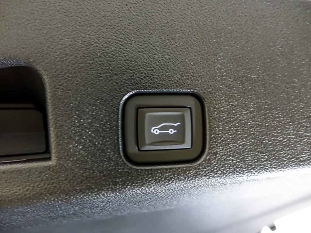 New 2026 Chevrolet Traverse RS w/ LPO, Floor Liner Package AWD/4WD image 25