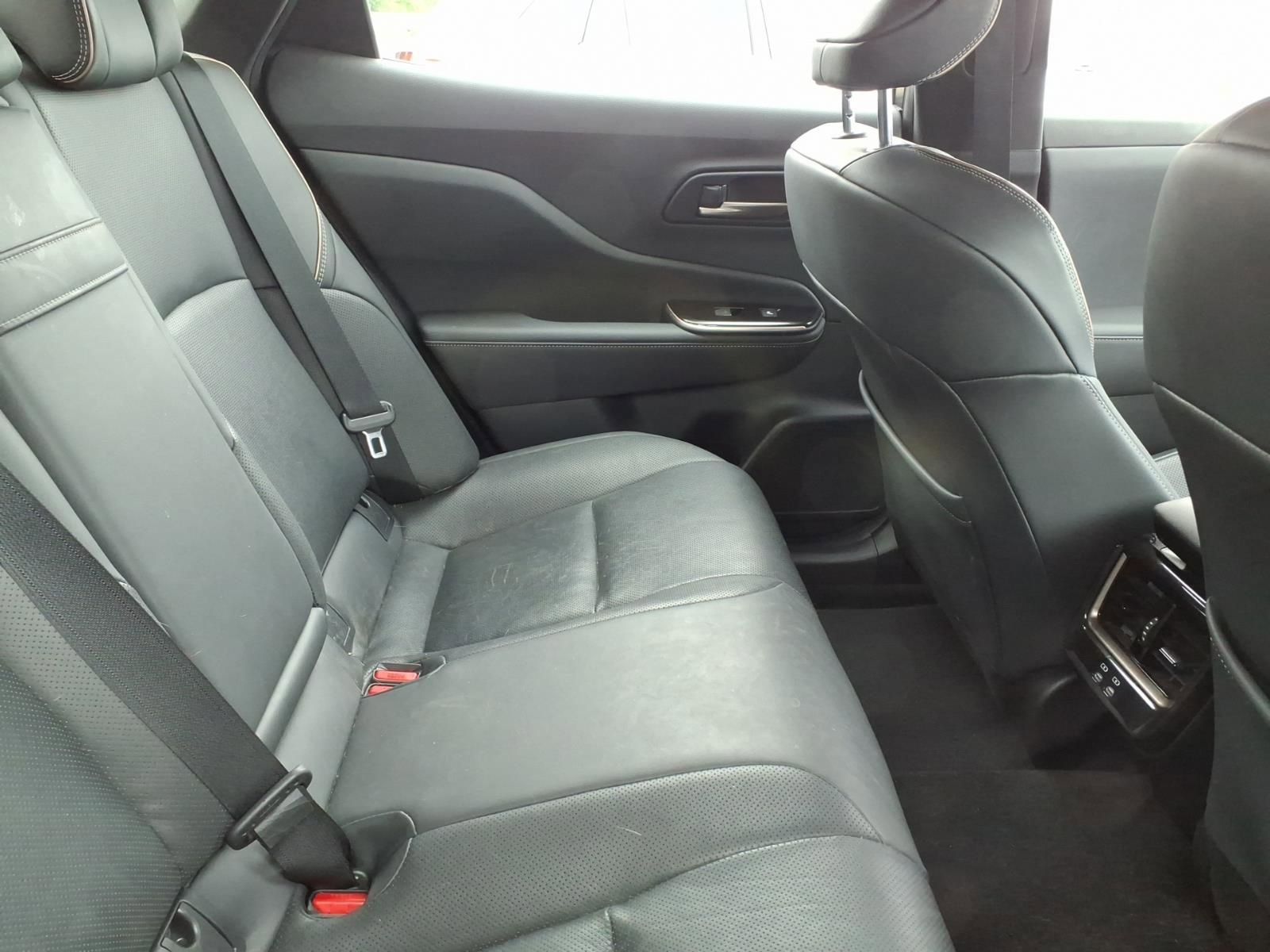 Used 2024 Toyota Crown Platinum AWD/4WD image 11