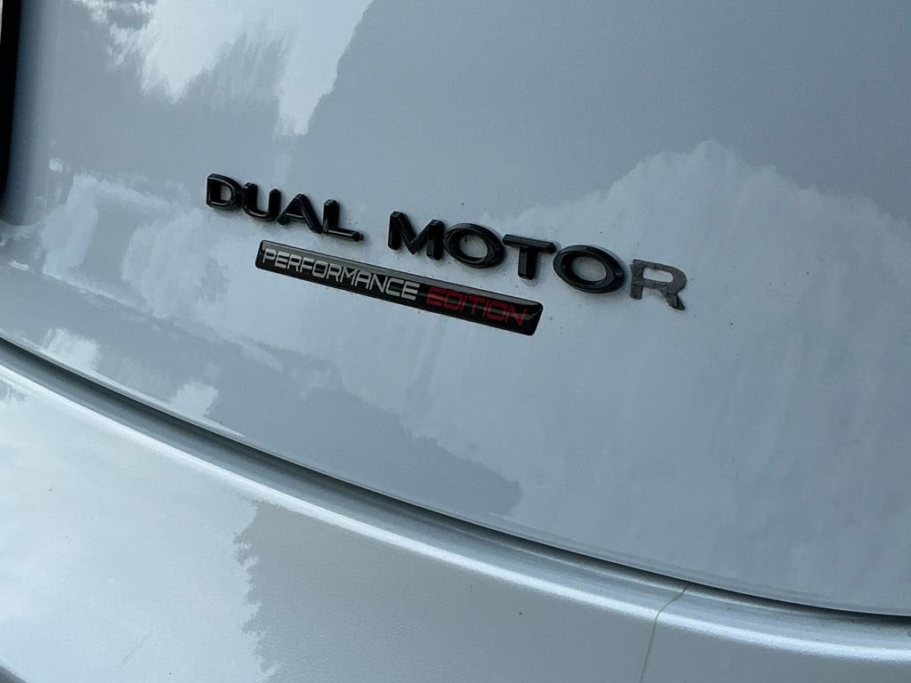 Used 2021 Tesla Model 3 Performance image 23