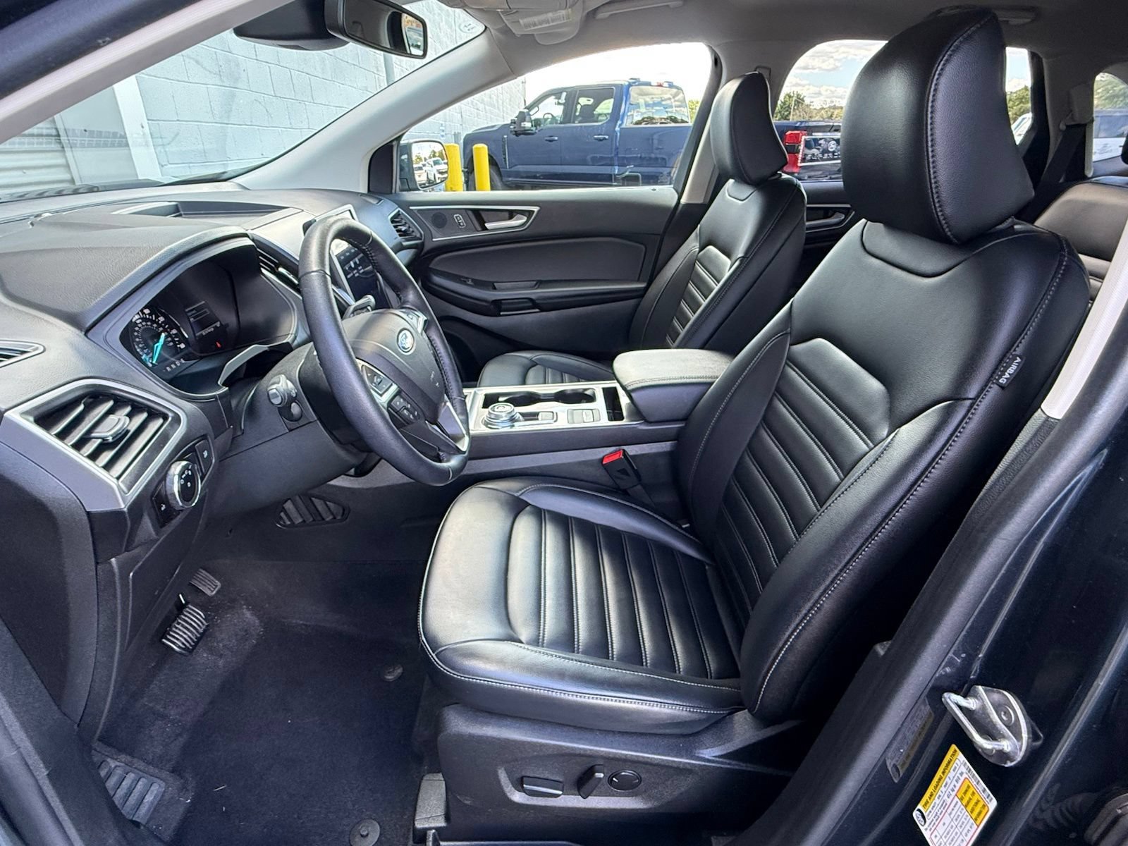 Used 2023 Ford Edge SEL AWD/4WD image 13