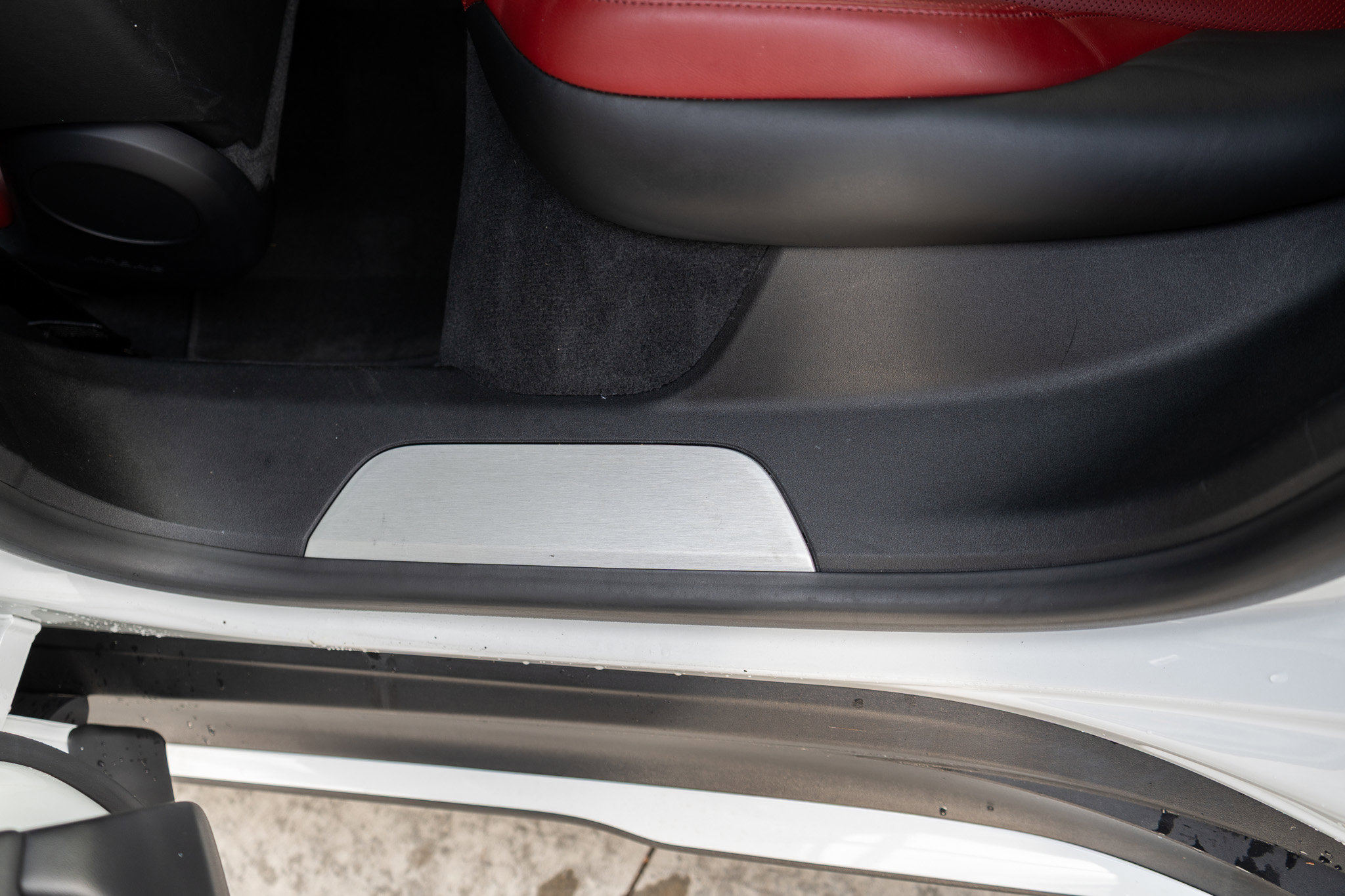 Used 2020 Porsche Taycan 4S image 34