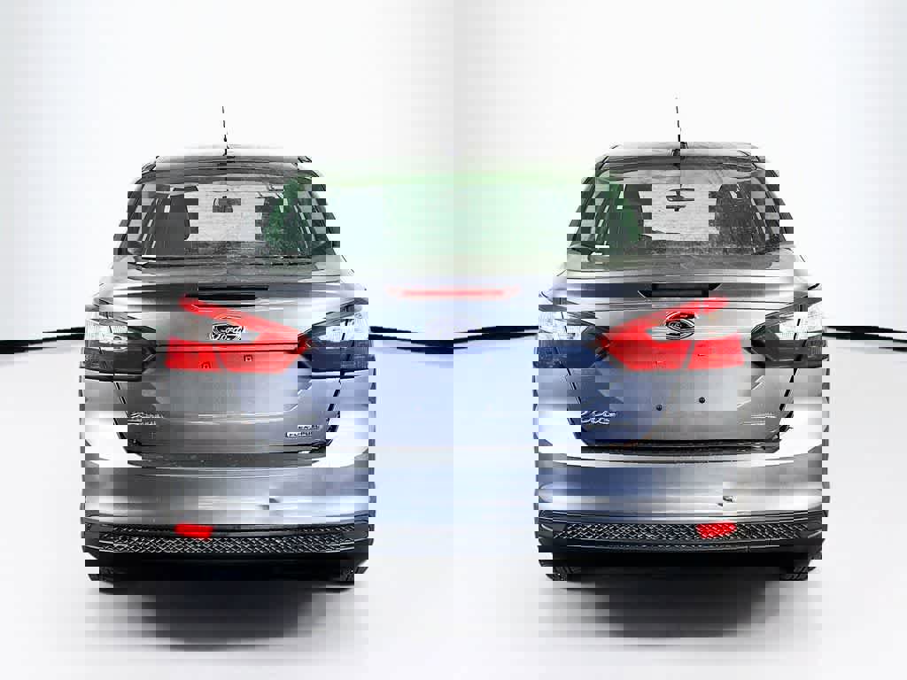 Used 2013 Ford Focus S FWD image 5