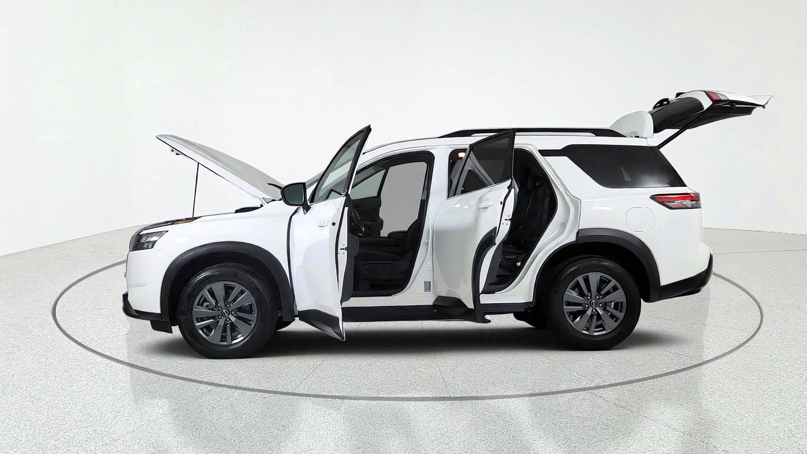Certified 2025 Nissan Pathfinder SV FWD image 11