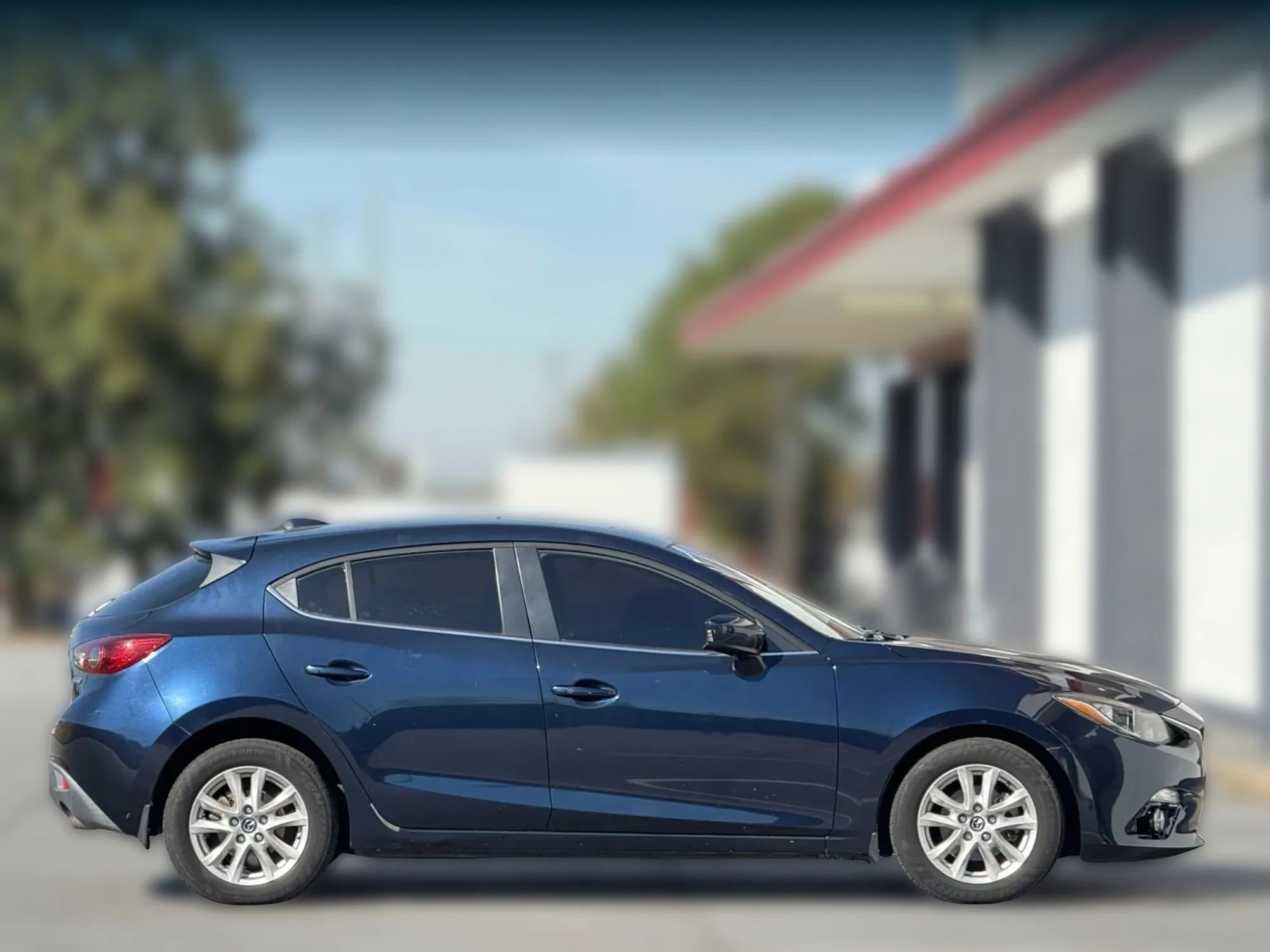 Used 2015 MAZDA MAZDA3 i Grand Touring image 7