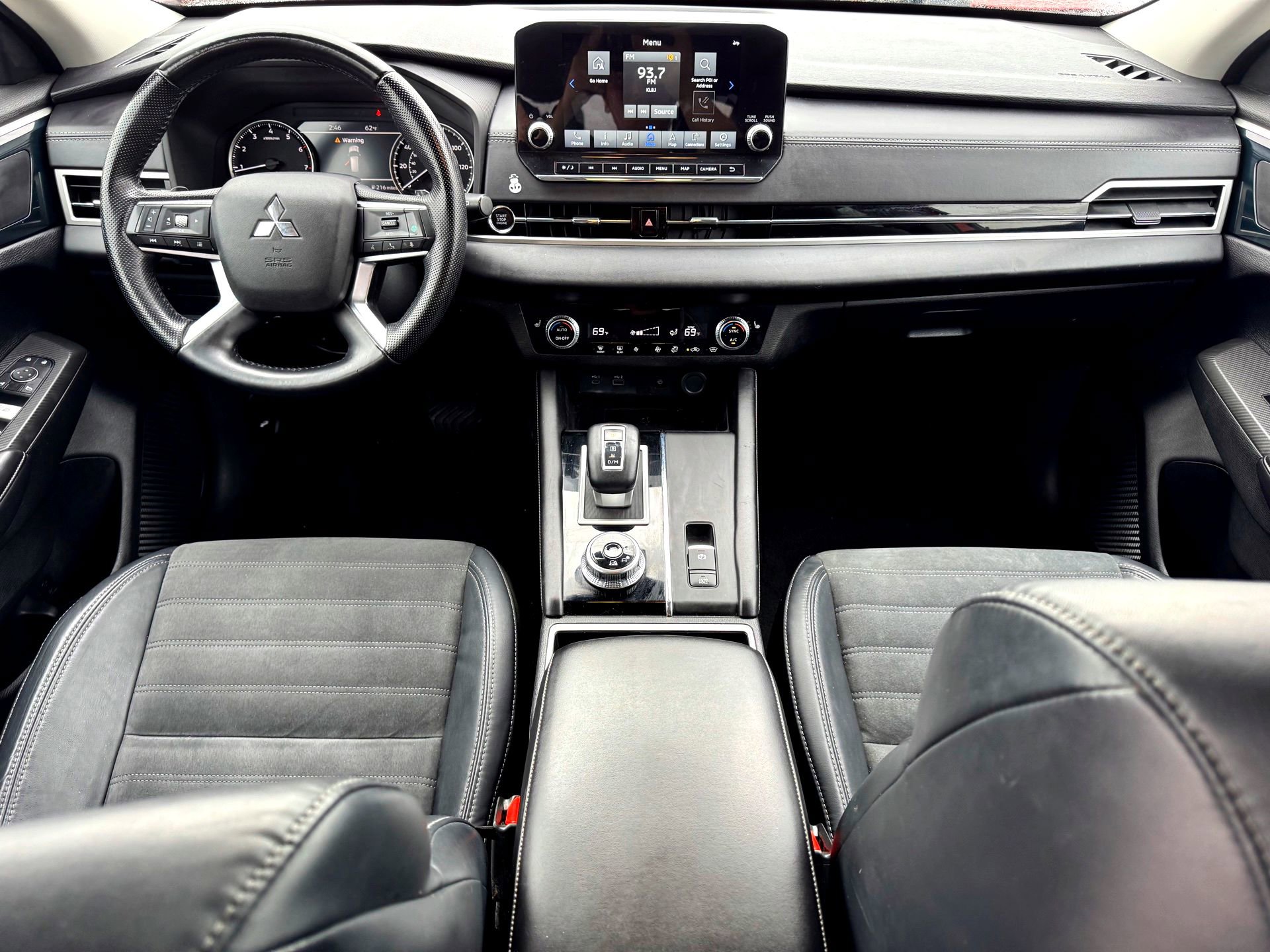 Used 2022 Mitsubishi Outlander SE image 19