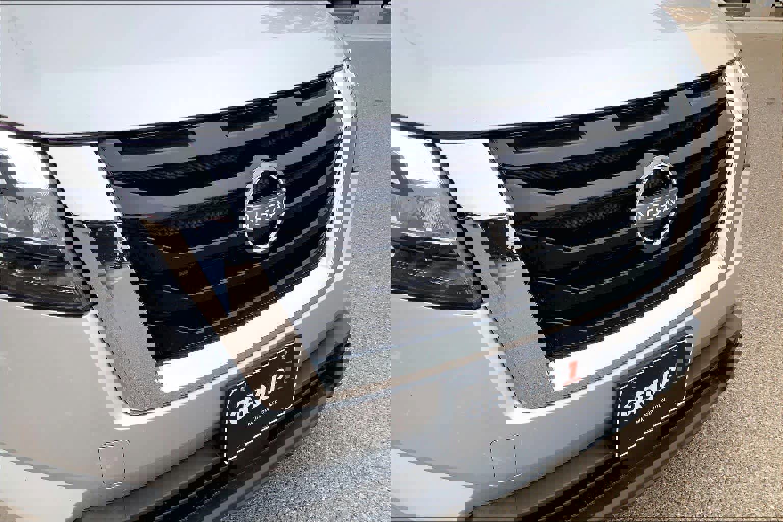 Used 2023 Nissan Pathfinder S FWD image 36