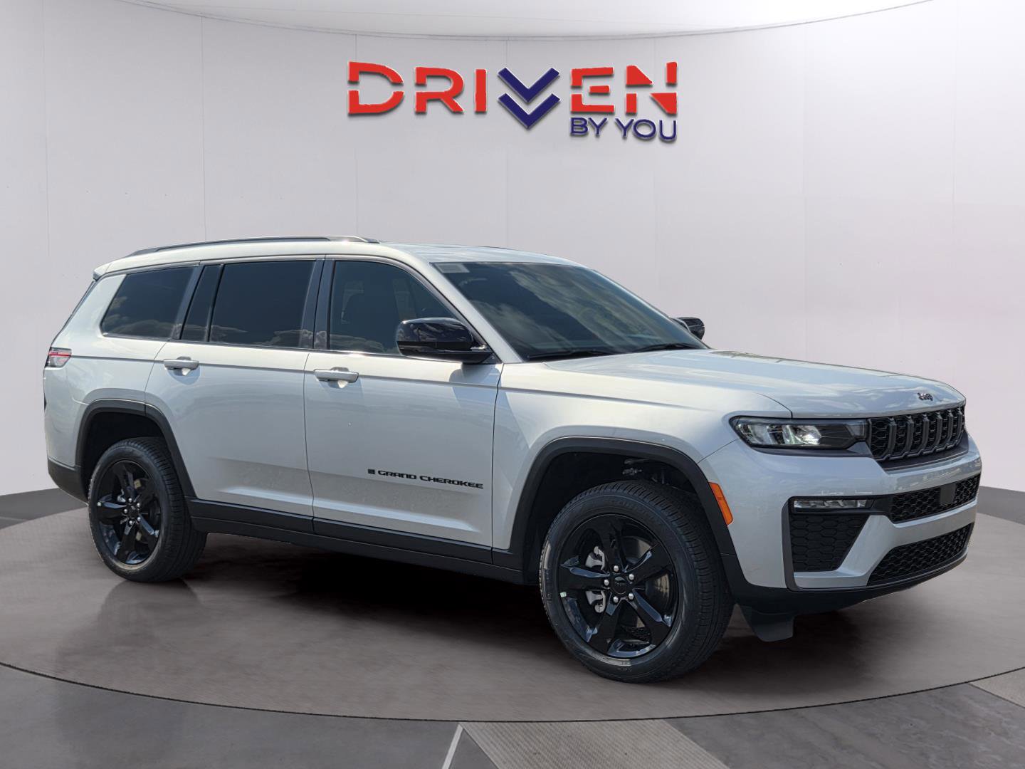 New 2026 Jeep Grand Cherokee L Limited image 7