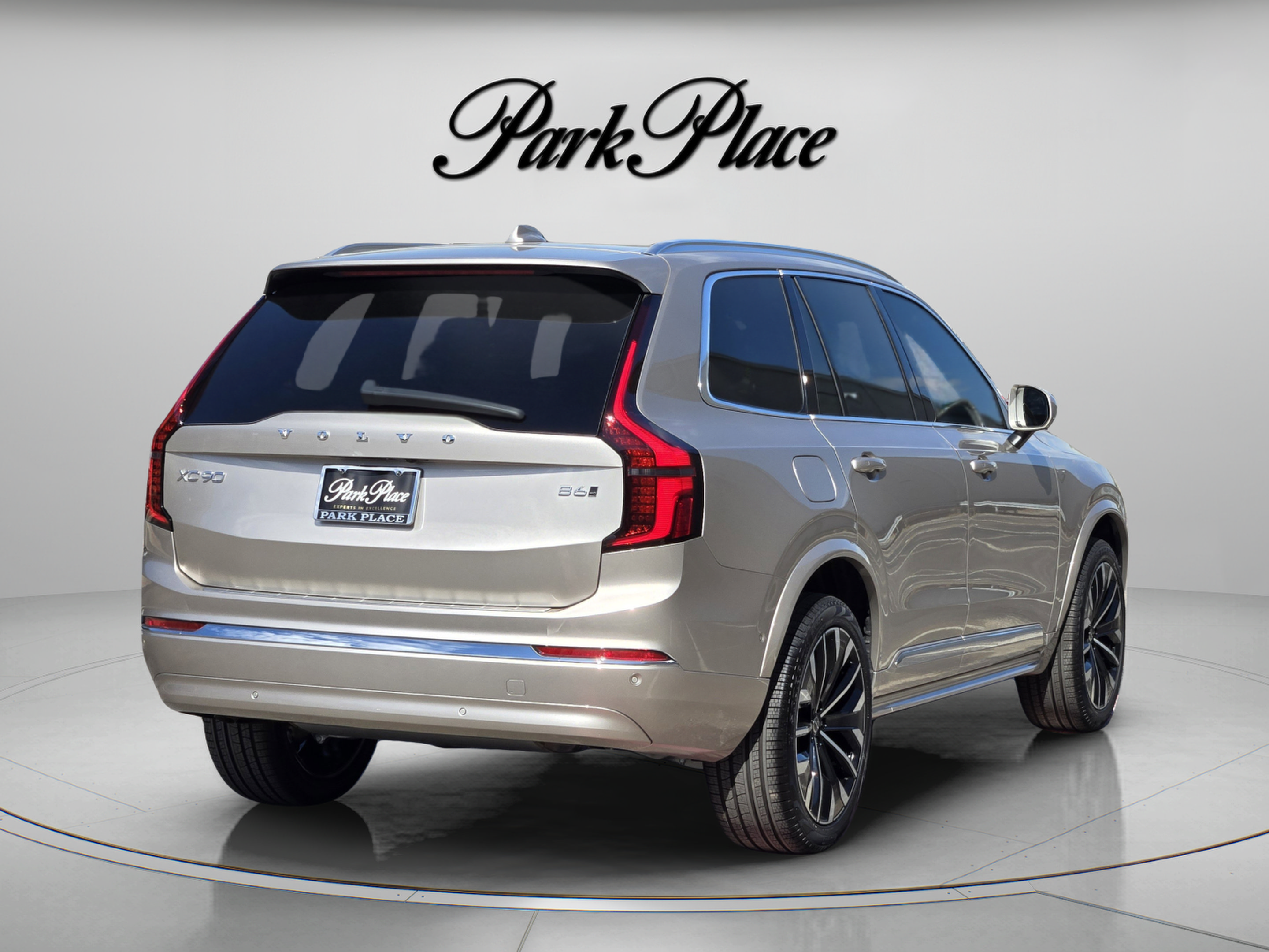 Used 2026 Volvo XC90 B6 Plus w/ Protection Package Premier AWD/4WD image 6