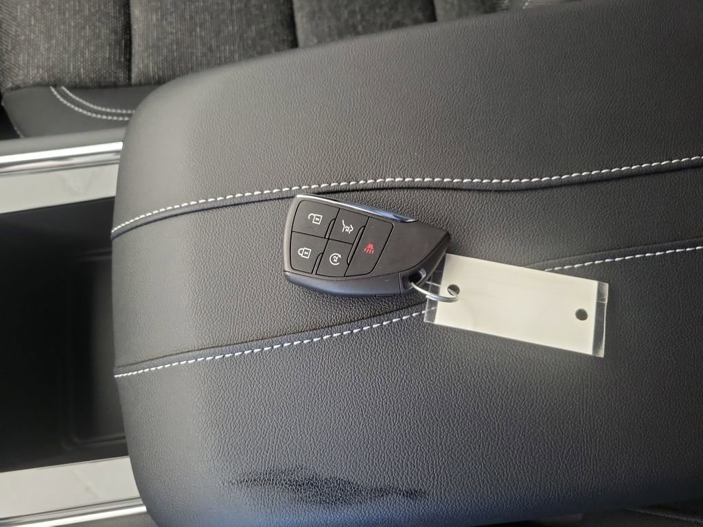 New 2026 Chevrolet Traverse LT w/ LPO, Floor Liner Package image 21