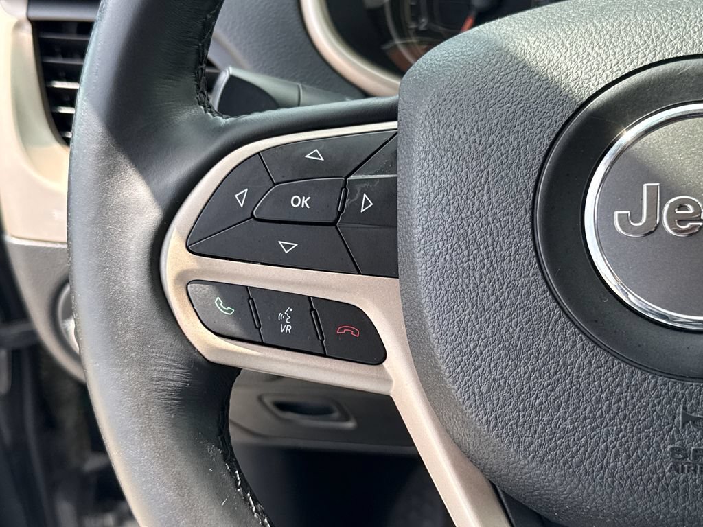 Used 2017 Jeep Cherokee Sport FWD image 15