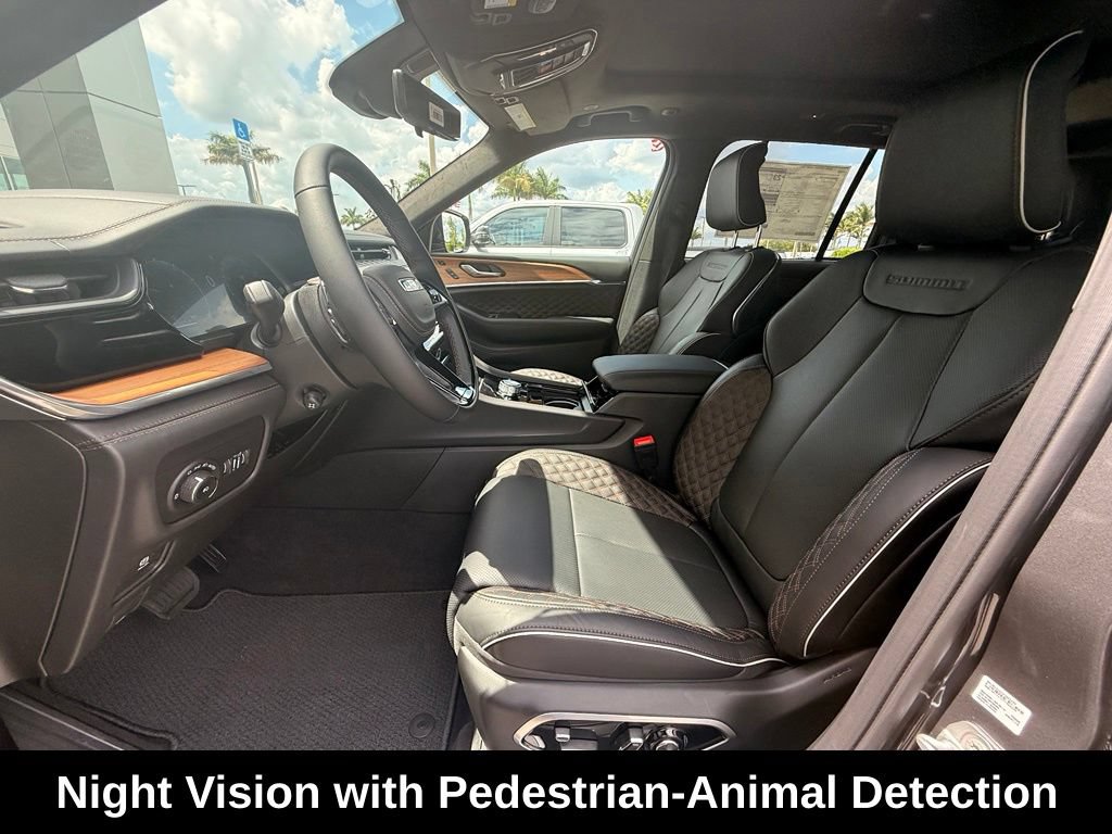 New 2026 Jeep Grand Cherokee Summit AWD/4WD image 9