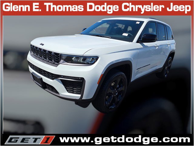 New 2026 Jeep Grand Cherokee Limited RWD image 3